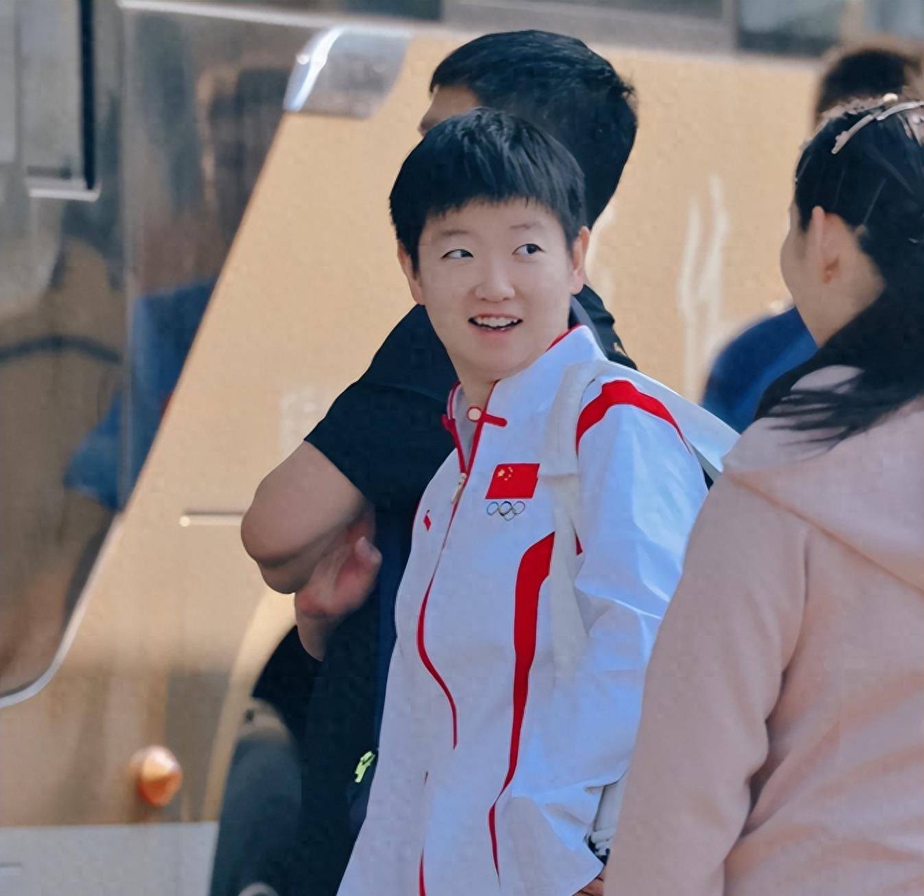 悟空体育官方网站-女足明星崭露头角,飒爽英姿让对手忌惮