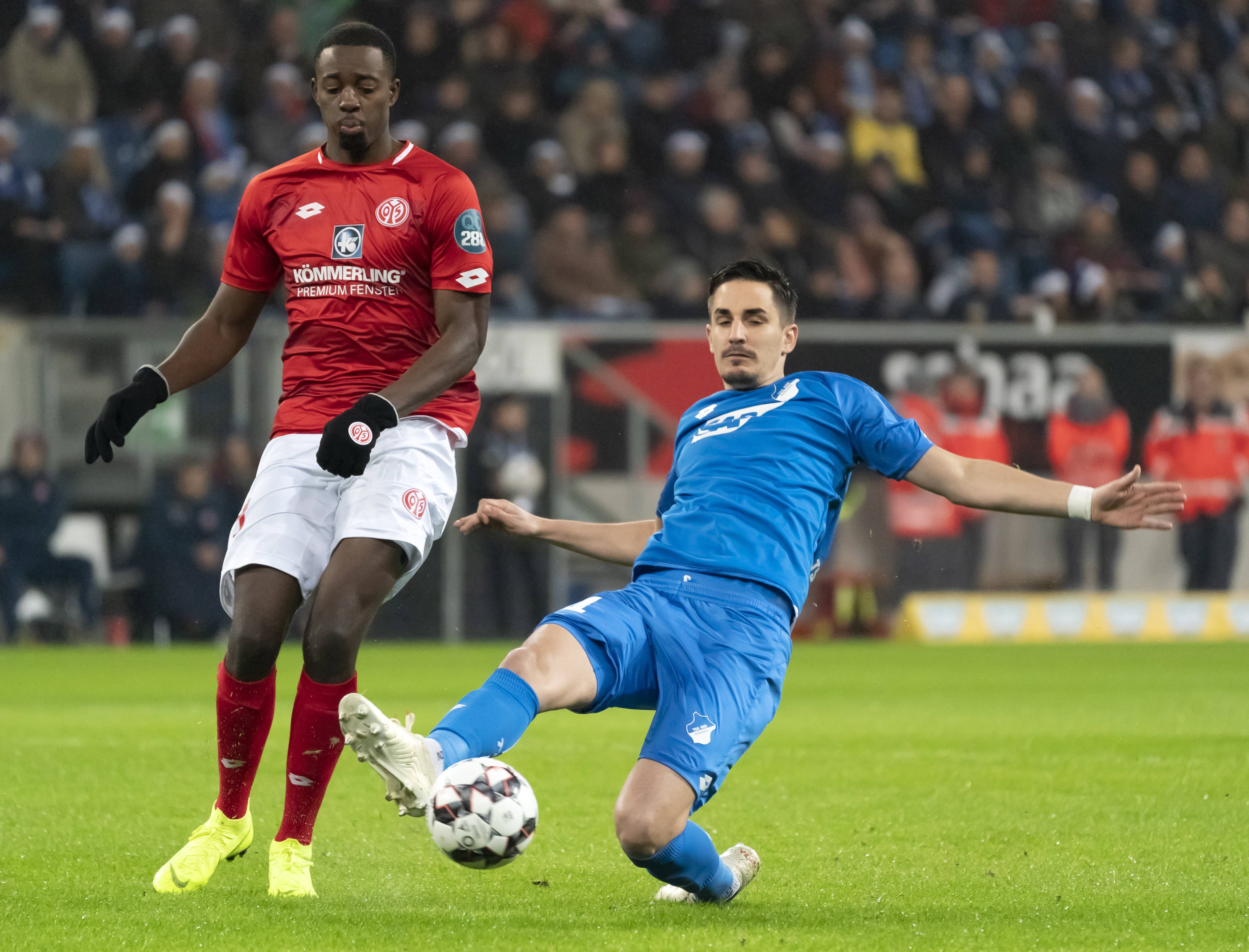 沃尔夫斯堡主场比赛大胜,积分榜上升 沃尔夫斯堡主场比赛大胜,积分榜上升