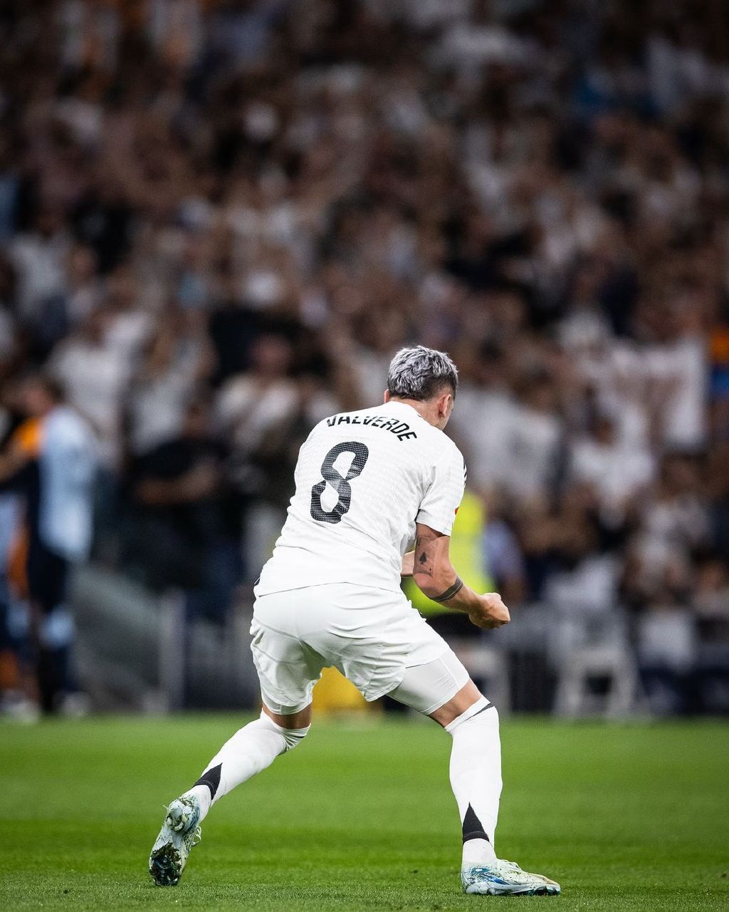 悟空体育-比利亚雷亚尔做客略胜,稳操胜券紧咬前五