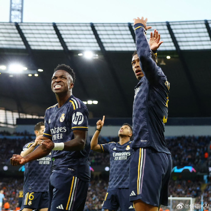 悟空体育-拜仁4-0取胜莱比锡,晋级欧冠四强