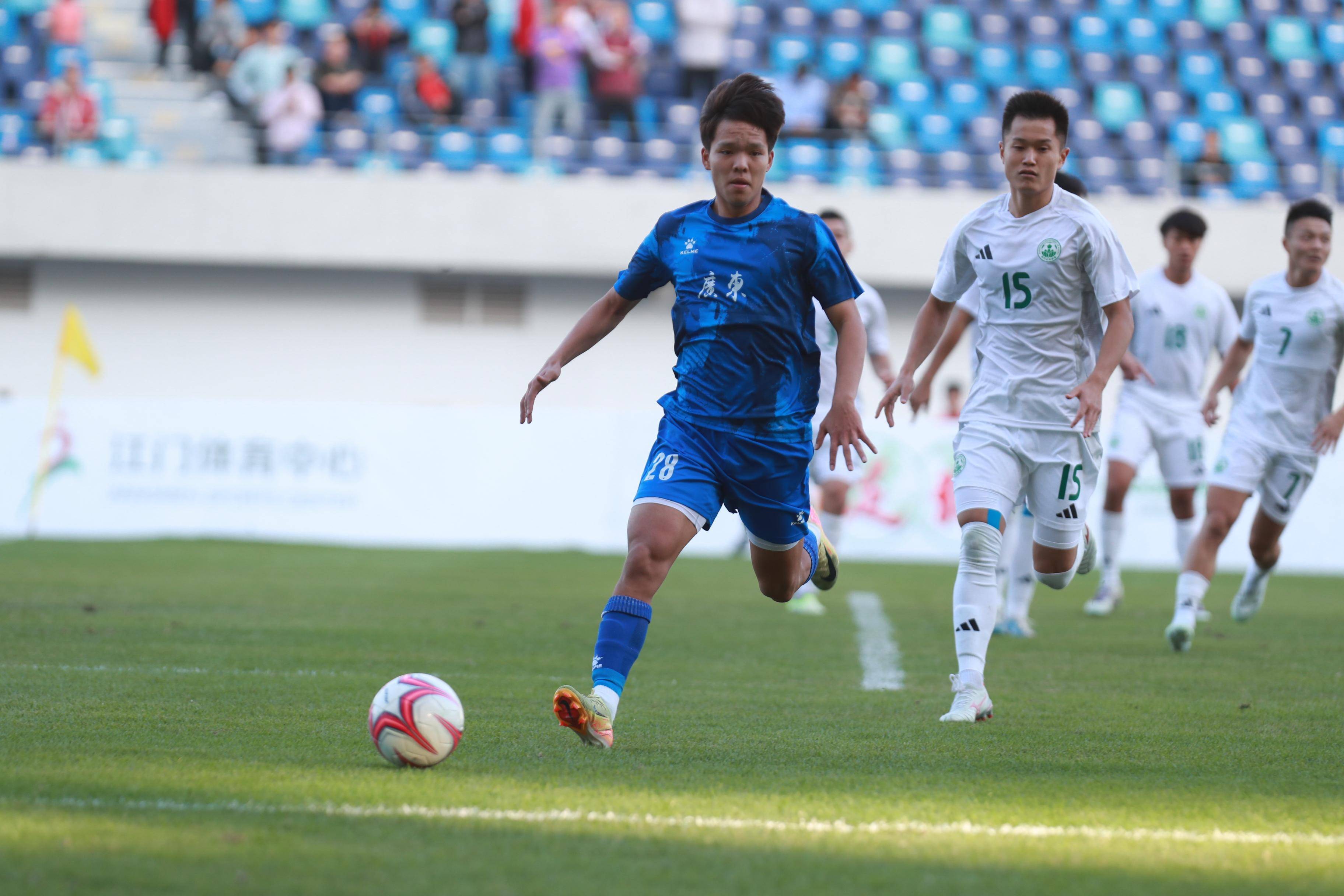 东莞惜败广东,球员表现令人期待 东莞惜败广东,球员表现令人期待