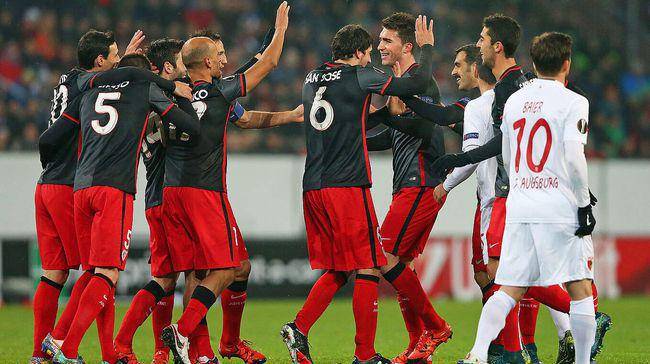 球队合作默契进攻打出火热舞台