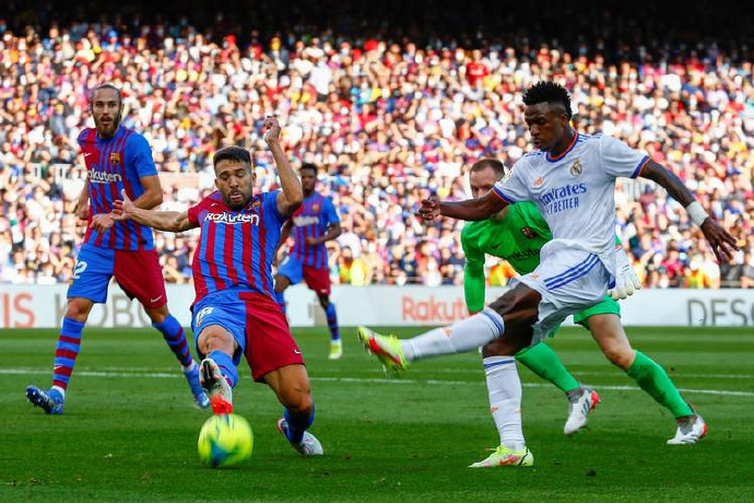 塞维利亚客场取胜,西甲榜首位置保持不变 塞维利亚客场取胜,西甲榜首位置保持不变