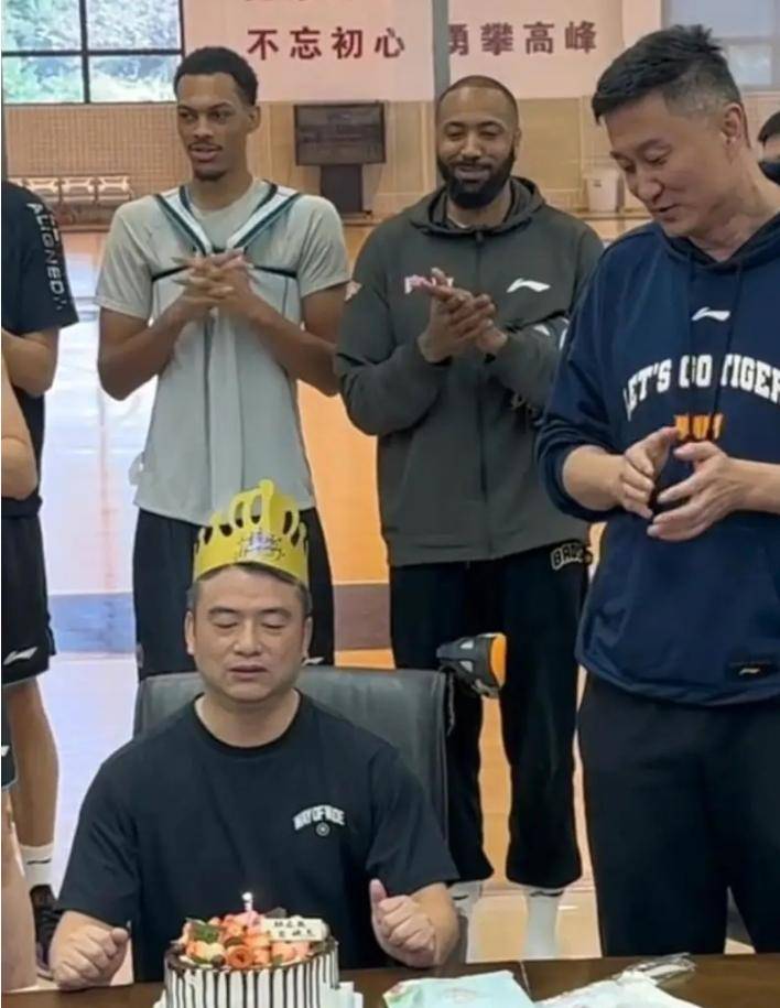 悟空体育官方网站-华德夫客场遗憾失分,积分榜位置下滑