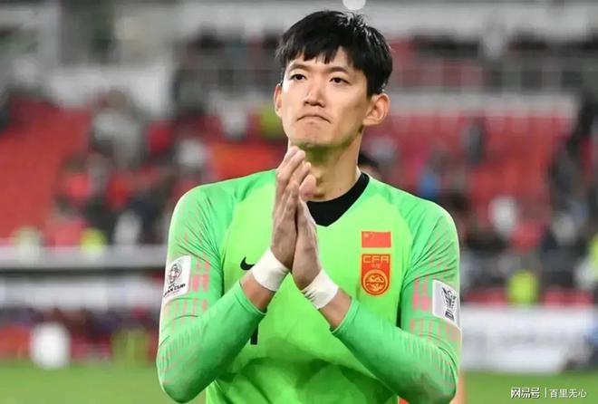 悟空体育-申花球员颜骏凌技惊四座,连续多场比赛保持不丢球