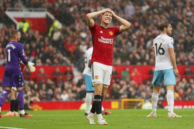 伯恩利主场逆袭水晶宫,反败为胜 伯恩利主场逆袭水晶宫,反败为胜