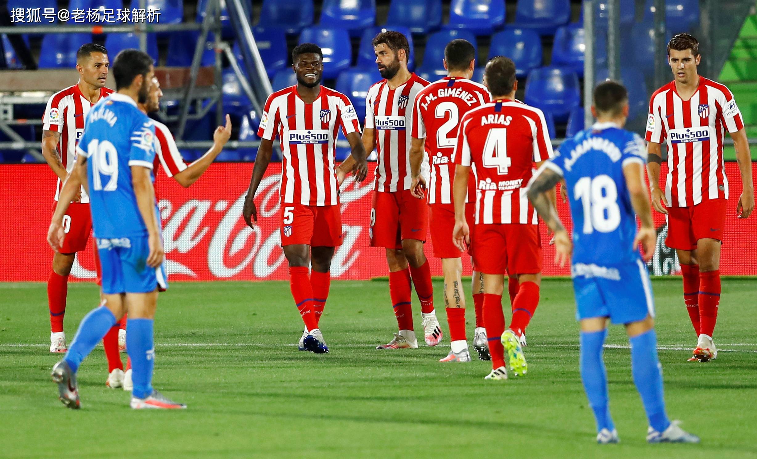 悟空体育-竞技足球比拼拉开序幕,球迷瞩目期待