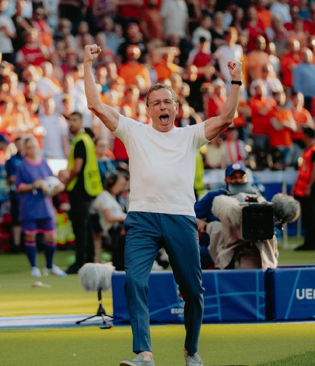 法国战胜奥地利,成功晋级欧洲预选赛半决赛 法国战胜奥地利,成功晋级欧洲预选赛半决赛