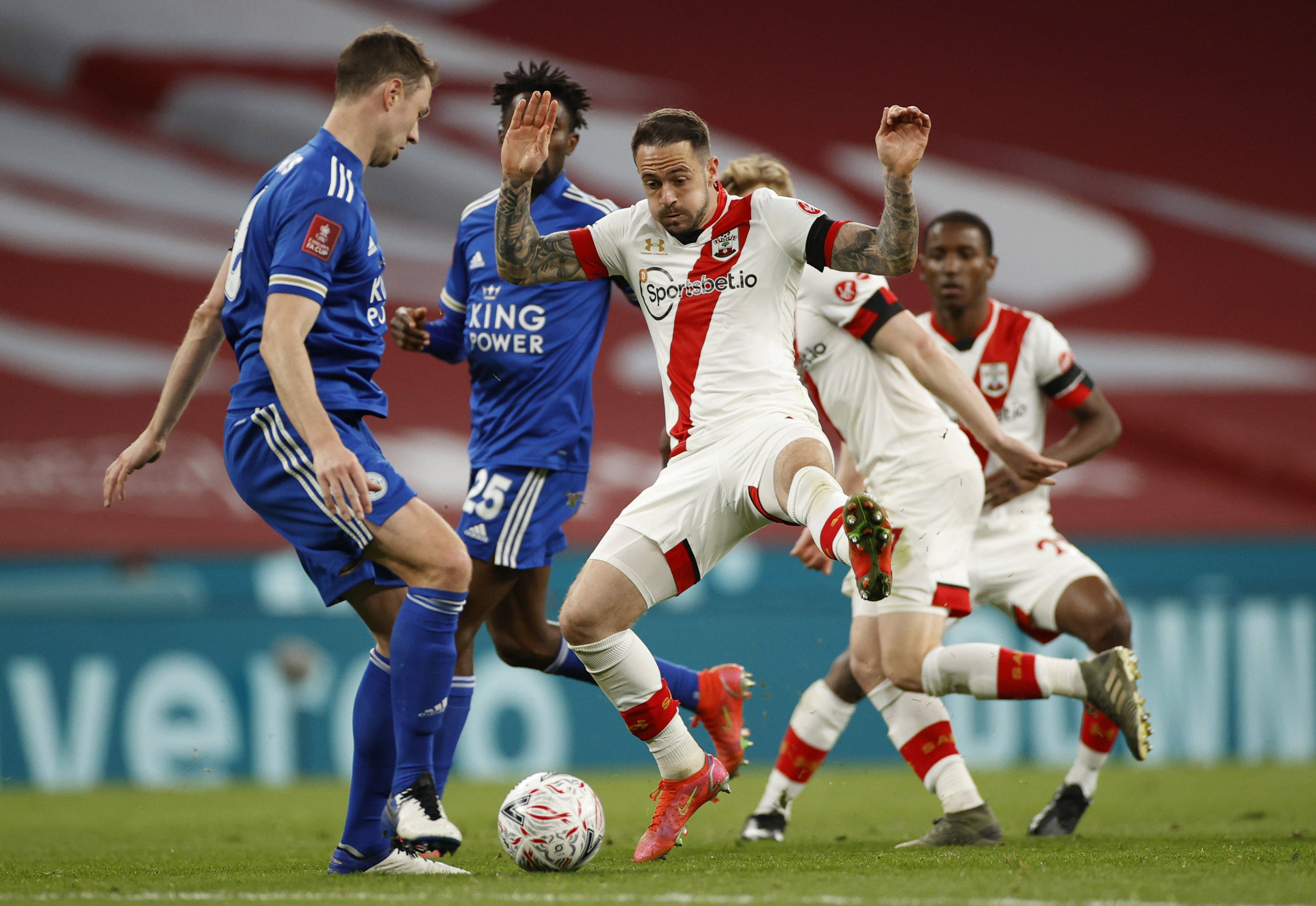 悟空体育官网-阿森纳主场大胜,重回榜单前六