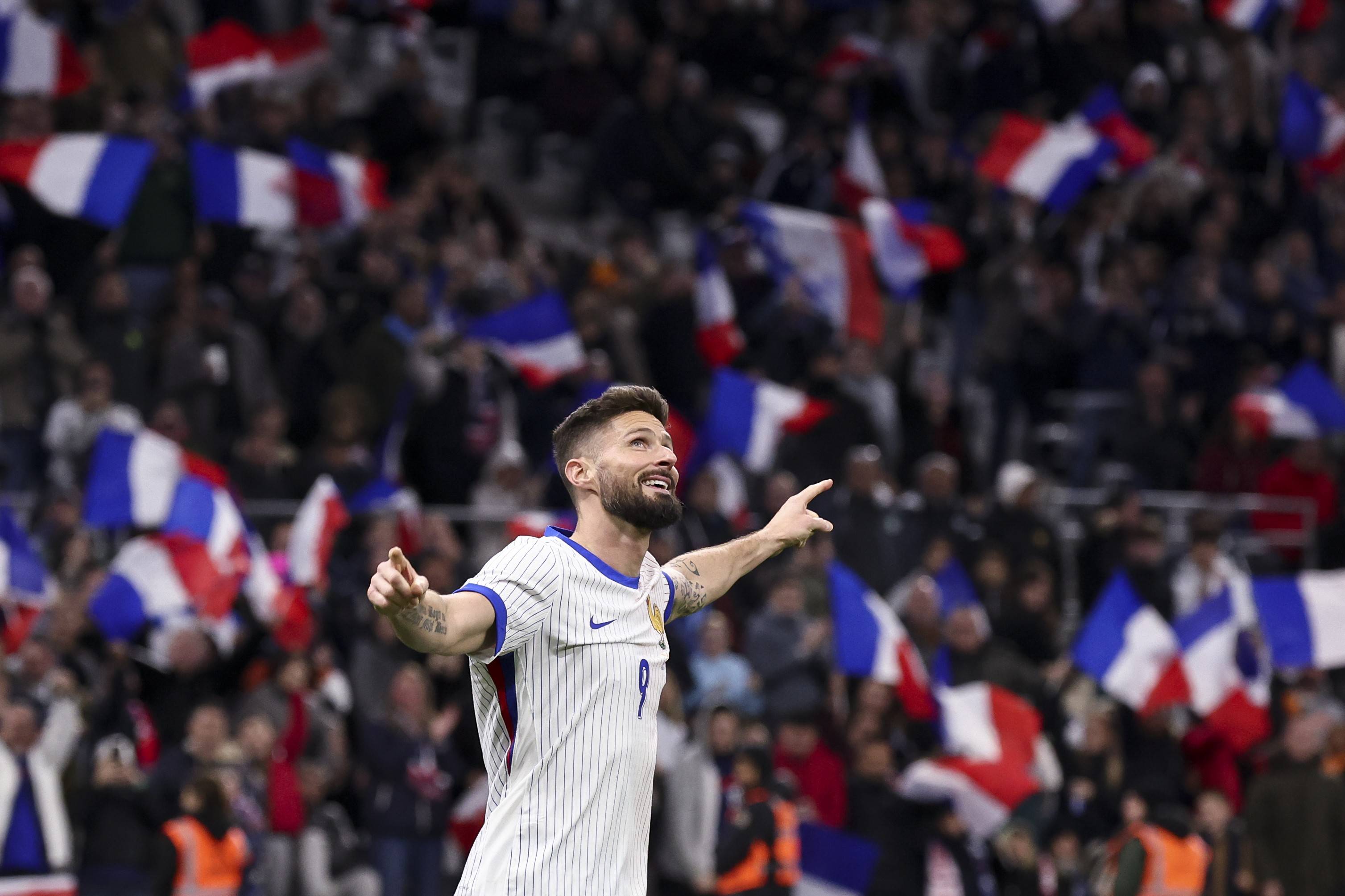 欧锦赛卫冕冠军法国队再次晋级 欧锦赛卫冕冠军法国队再次晋级