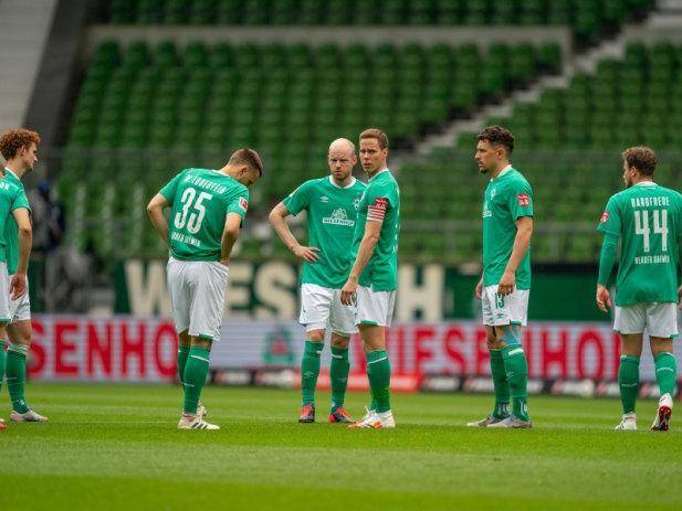 不莱梅主场落败,降级危机加剧 不莱梅主场落败,降级危机加剧