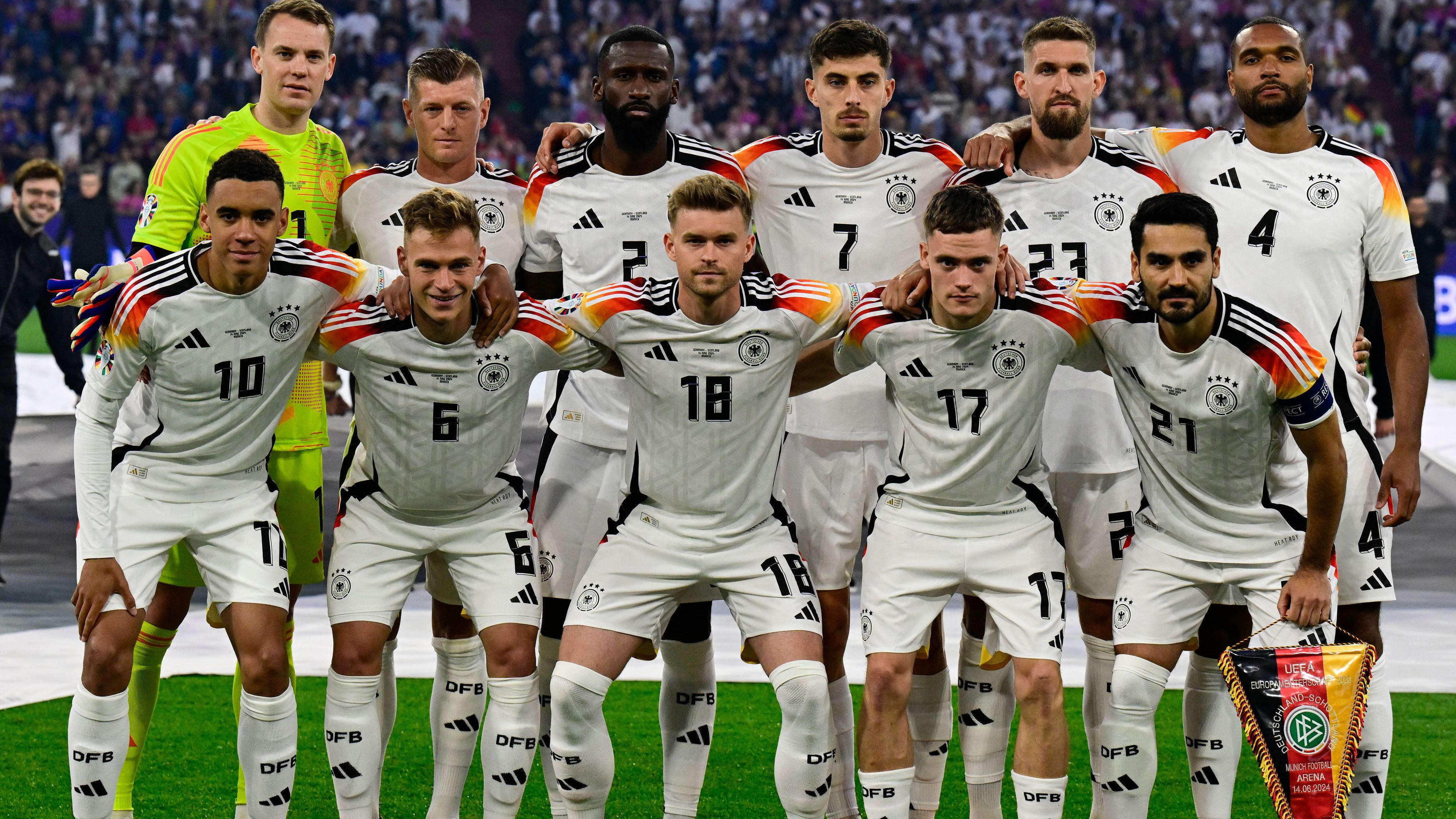 悟空体育官网-欧预赛:希腊队钻石中场展现个人技术,助球队前行