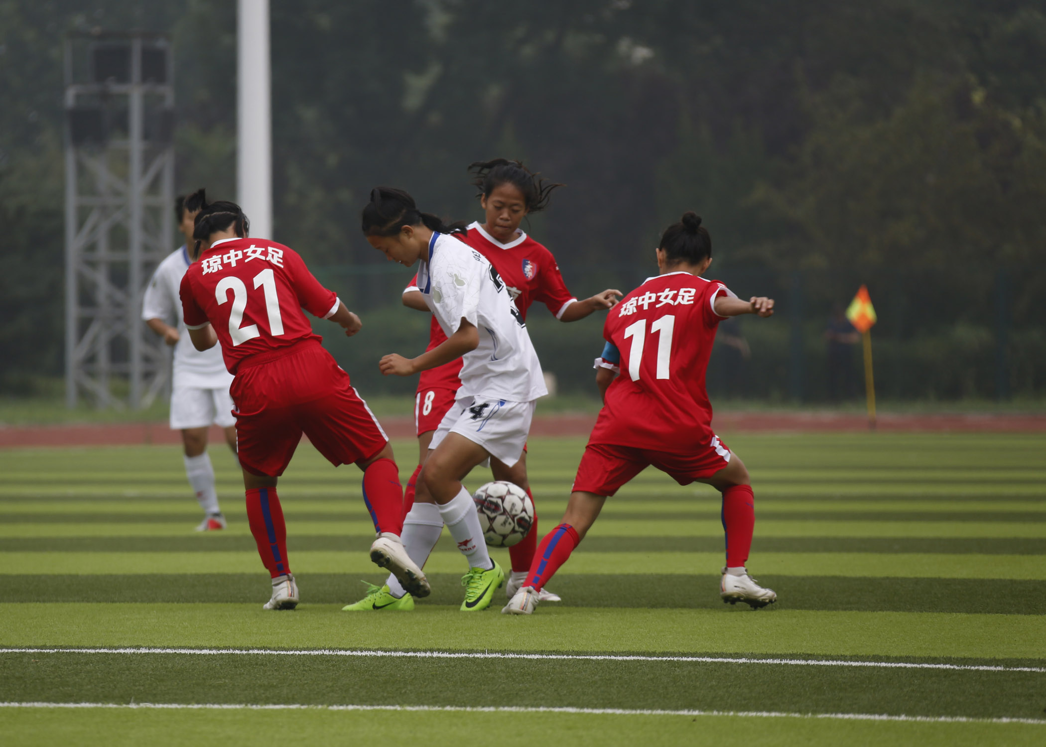 悟空体育官网-足球赛场上的风采,精彩瞬间全无遗憾