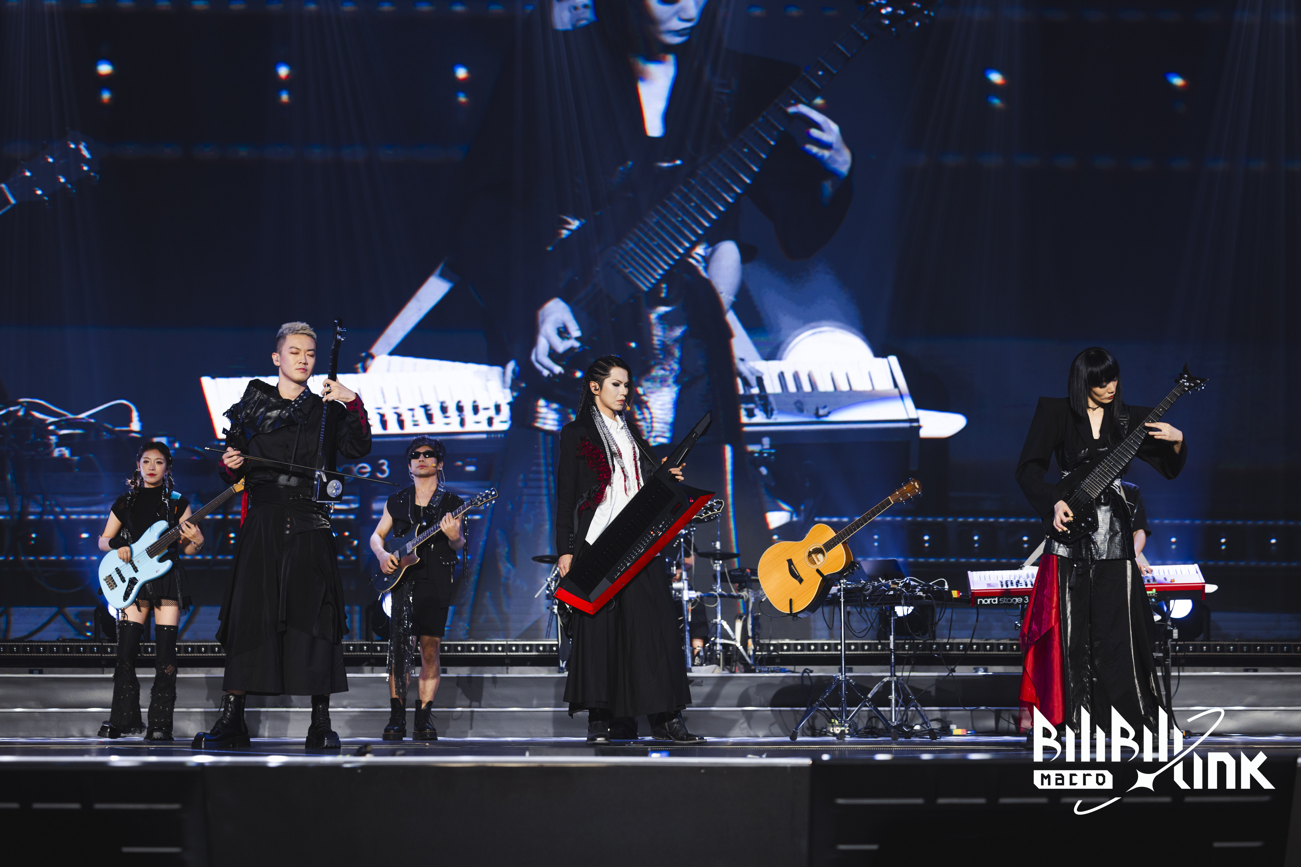 悟空体育-塞维雅团队在比赛中展现团队团结