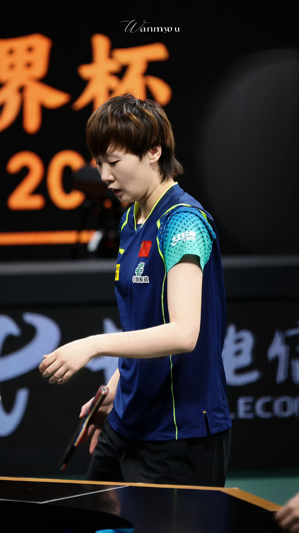 悟空体育-振奋人心的足球大赛,女足选手全神贯注,势如破竹!