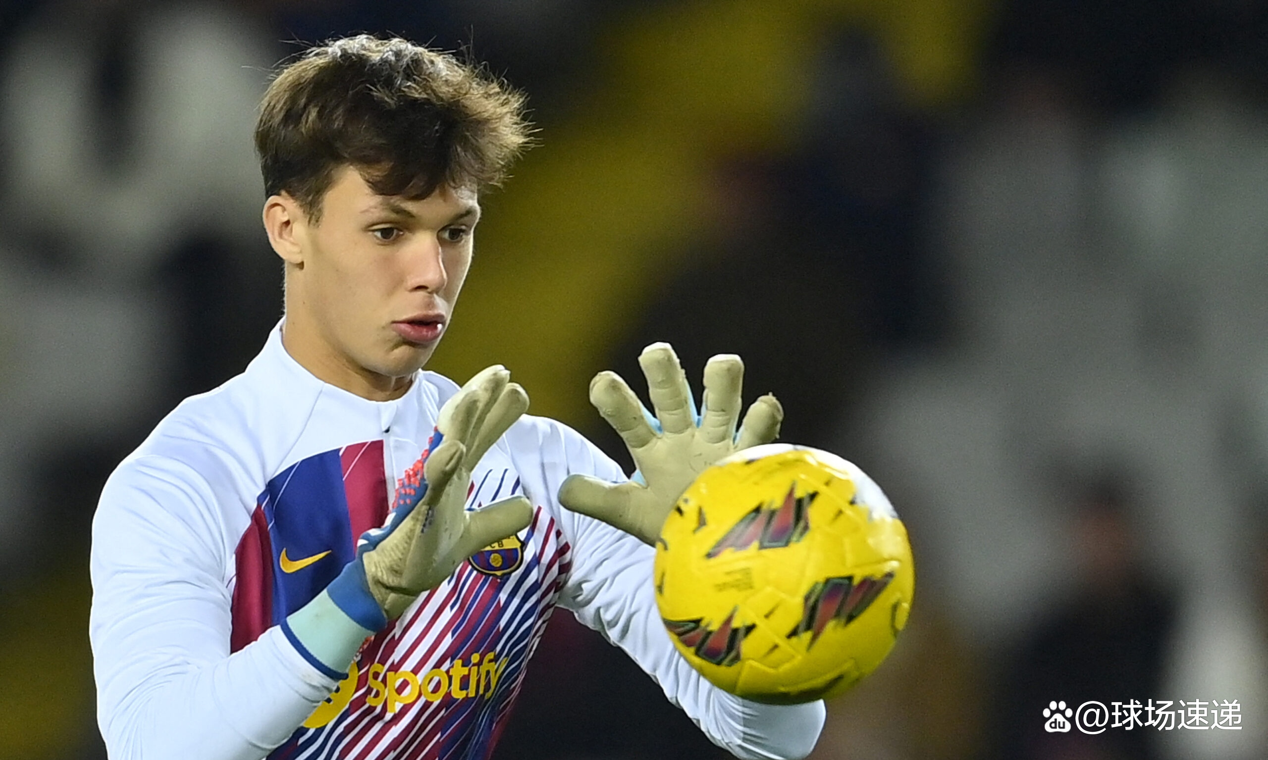 悟空体育-巴萨青训球员脱颖而出,成为焦点人物