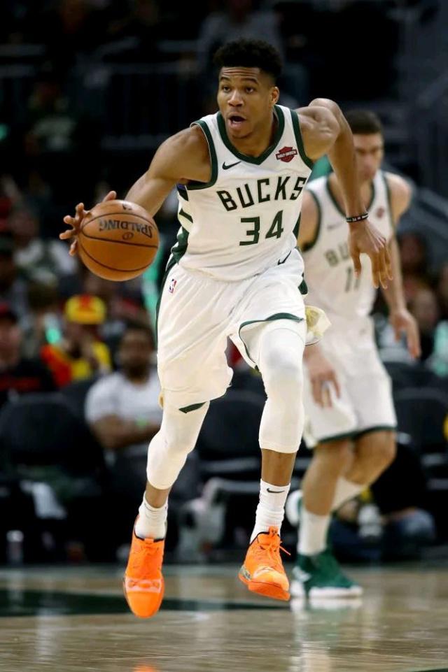 悟空体育官网-猛龙大胜雄鹿,莱昂纳德砍下40分