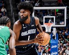 悟空体育-亨廷頓华德流畅击败对手，连胜步步紧逼