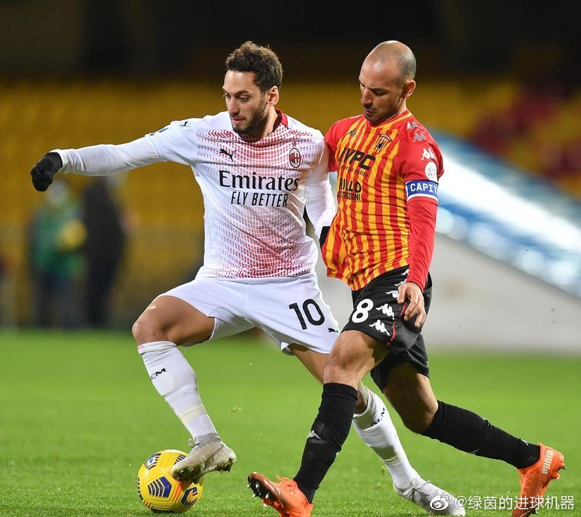 贝内文托大胜,积分榜上升! 贝内文托大胜,积分榜上升!