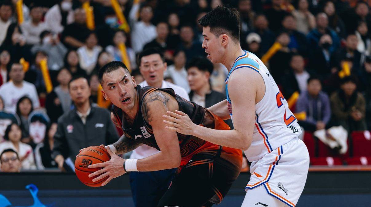 悟空体育官网-山东队遭遇山西队阻击,掉队竞争榜首