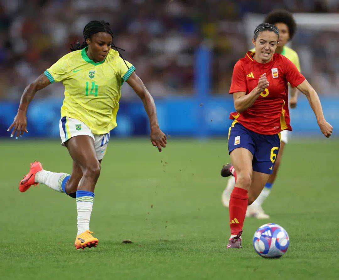 墨西哥女足球员斩获进球王称号,实力惊人 墨西哥女足球员斩获进球王称号,实力惊人