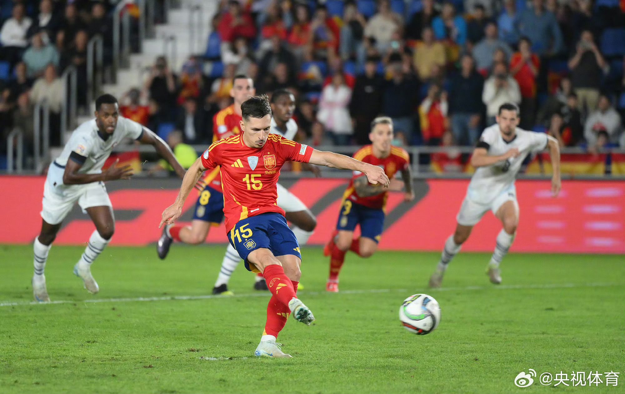 悟空体育官网-强队备战欧预赛，集训备战正酣