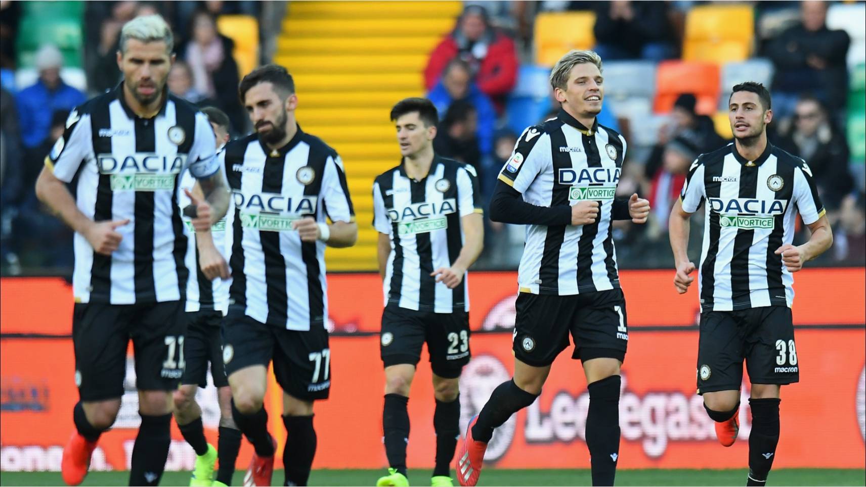 悟空体育-锡耶纳连续不胜，保级压力增大