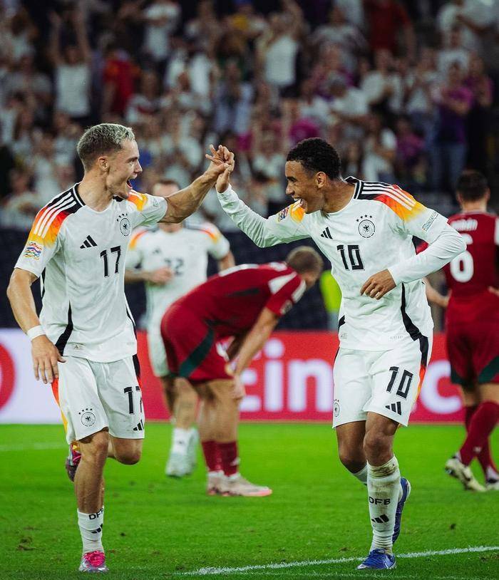 荷兰队不敌立陶宛,小组排名下滑 荷兰队不敌立陶宛,小组排名下滑