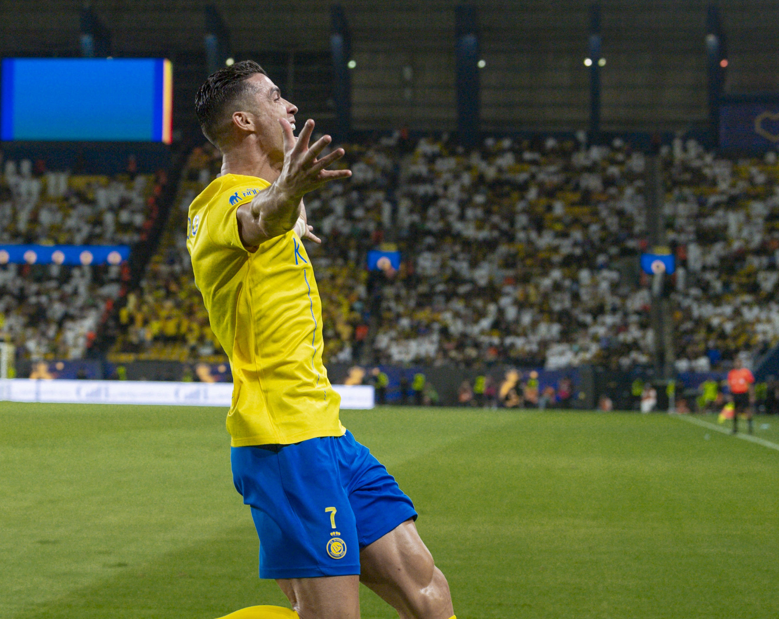 尤文图斯前锋罗纳尔多荣膺金靴