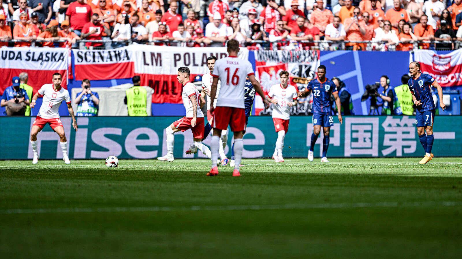 悟空体育官网-球迷热议:欧洲战绩是否适用于亚洲比赛