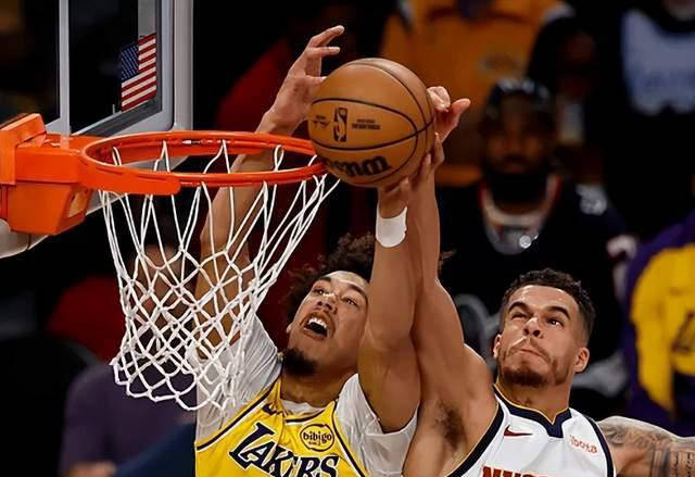 悟空体育官网-步行者队边缘球员逐渐崭露头角