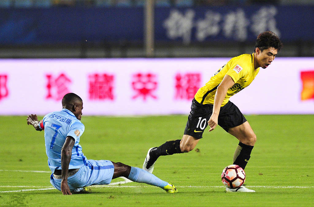 苏宁主场逼平恒大，追赶积分榜前列