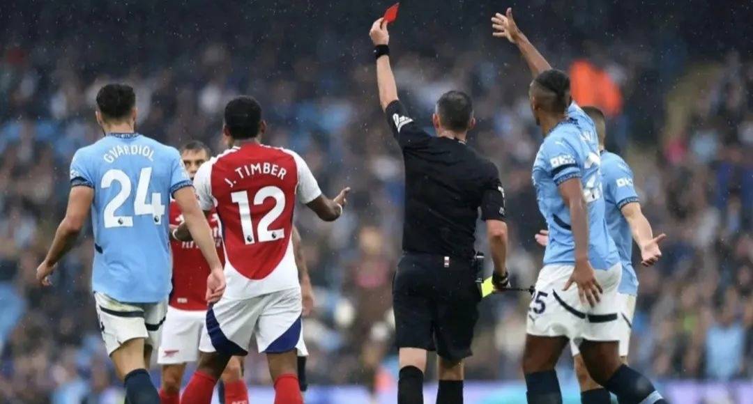 悟空体育官网-阿森纳战术调整失误引争议，球迷对主帅意见分歧