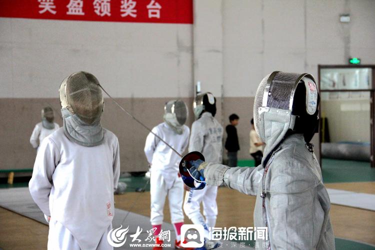 悟空体育-火箭队全队加紧训练,为下场比赛做好准备