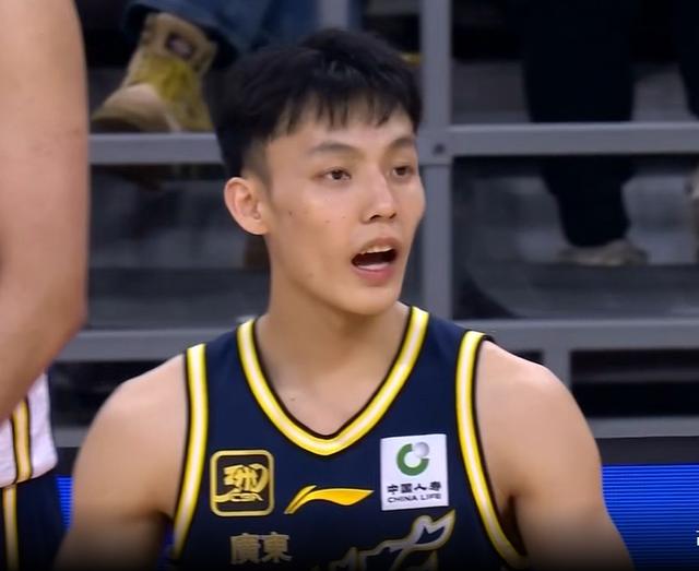 悟空体育官网-广东队展现强劲实力,获得榜首之位