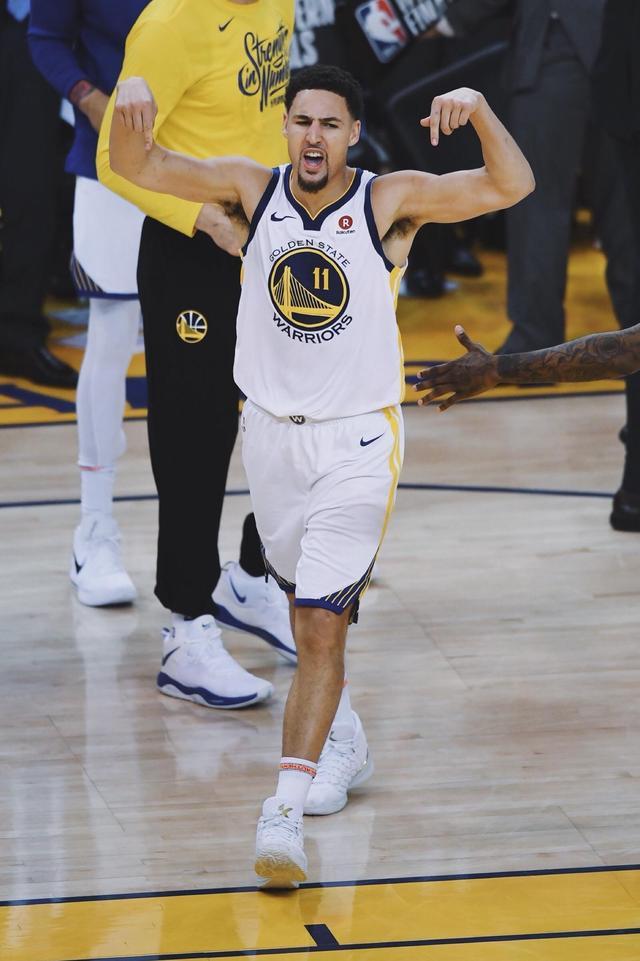 勇士全队状态火热,横扫对手取得胜利 勇士全队状态火热,横扫对手取得胜利