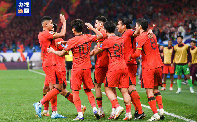 新一轮比赛展开,球队力争取得胜利 新一轮比赛展开,球队力争取得胜利