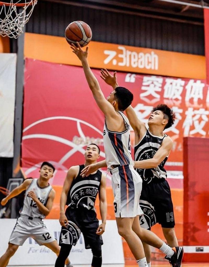 广州富力连胜迎战新对手,球员信心满满备战 广州富力连胜迎战新对手,球员信心满满备战