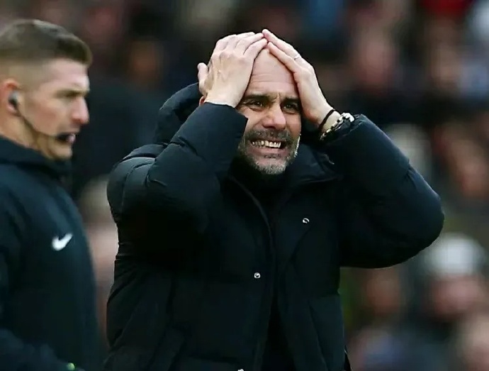 曼联战绩不理想,主教练寻找突破口 曼联战绩不理想,主教练寻找突破口