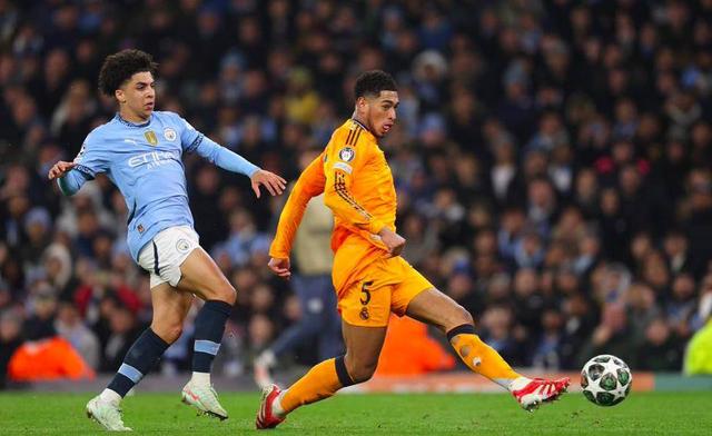 曼城客场绝杀,积分领先优势拉大 曼城客场绝杀,积分领先优势拉大