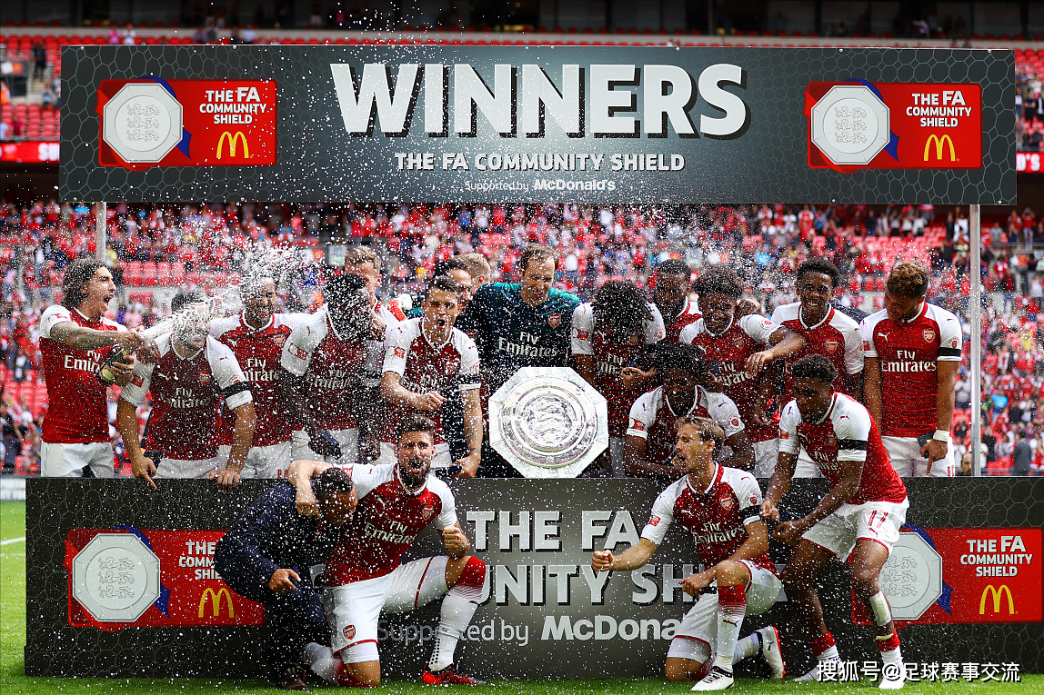 那不勒斯门将连续出色发挥,被誉为守门猛将 那不勒斯门将连续出色发挥,被誉为守门猛将