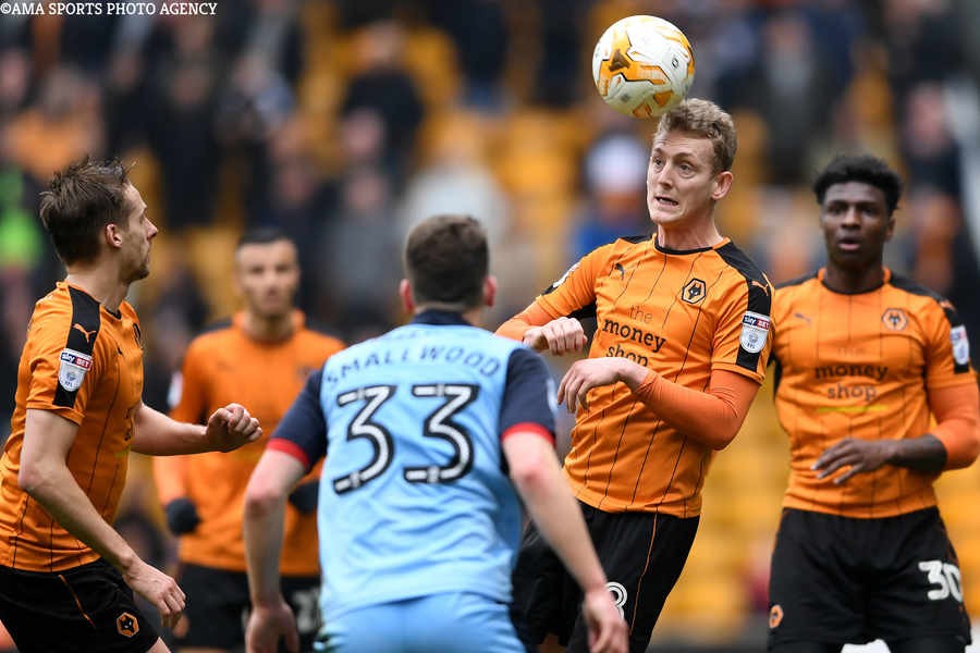 悟空体育-欧战欧洲盃赛事万里西亚狼队一球小胜求保小组第一