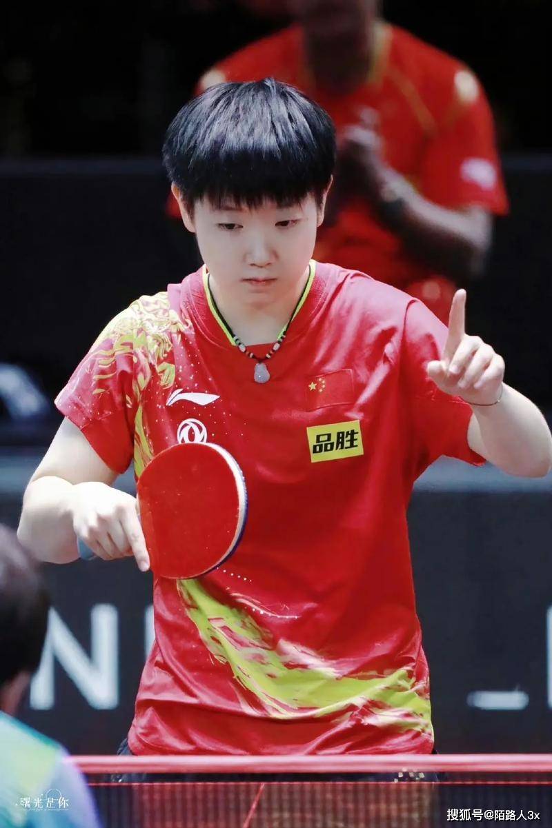 卫冕冠军再度登顶，雄姿尽显