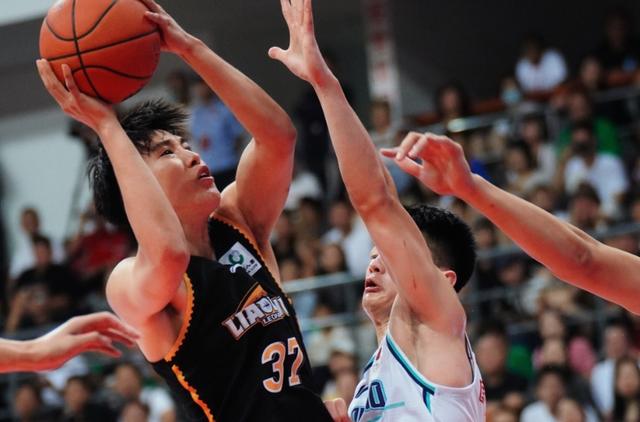 宁夏男篮险胜辽宁队,实力有所提升 宁夏男篮险胜辽宁队,实力有所提升