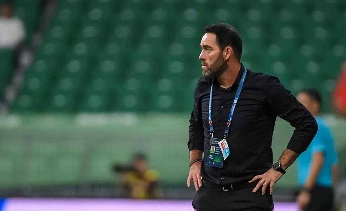 悟空体育官网-主教练战术妙手，球队在比赛中发挥尽善尽美