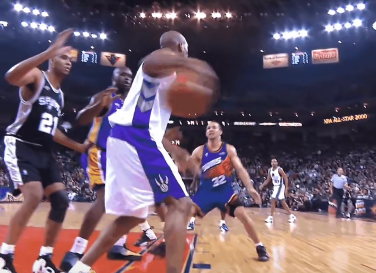 悟空体育官方网站-阿联酋篮球比赛场面混战,最终谁能傲立擂台?