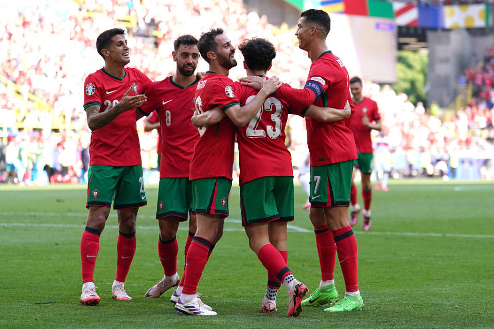 瑞士大胜土耳其，晋级欧洲杯16强