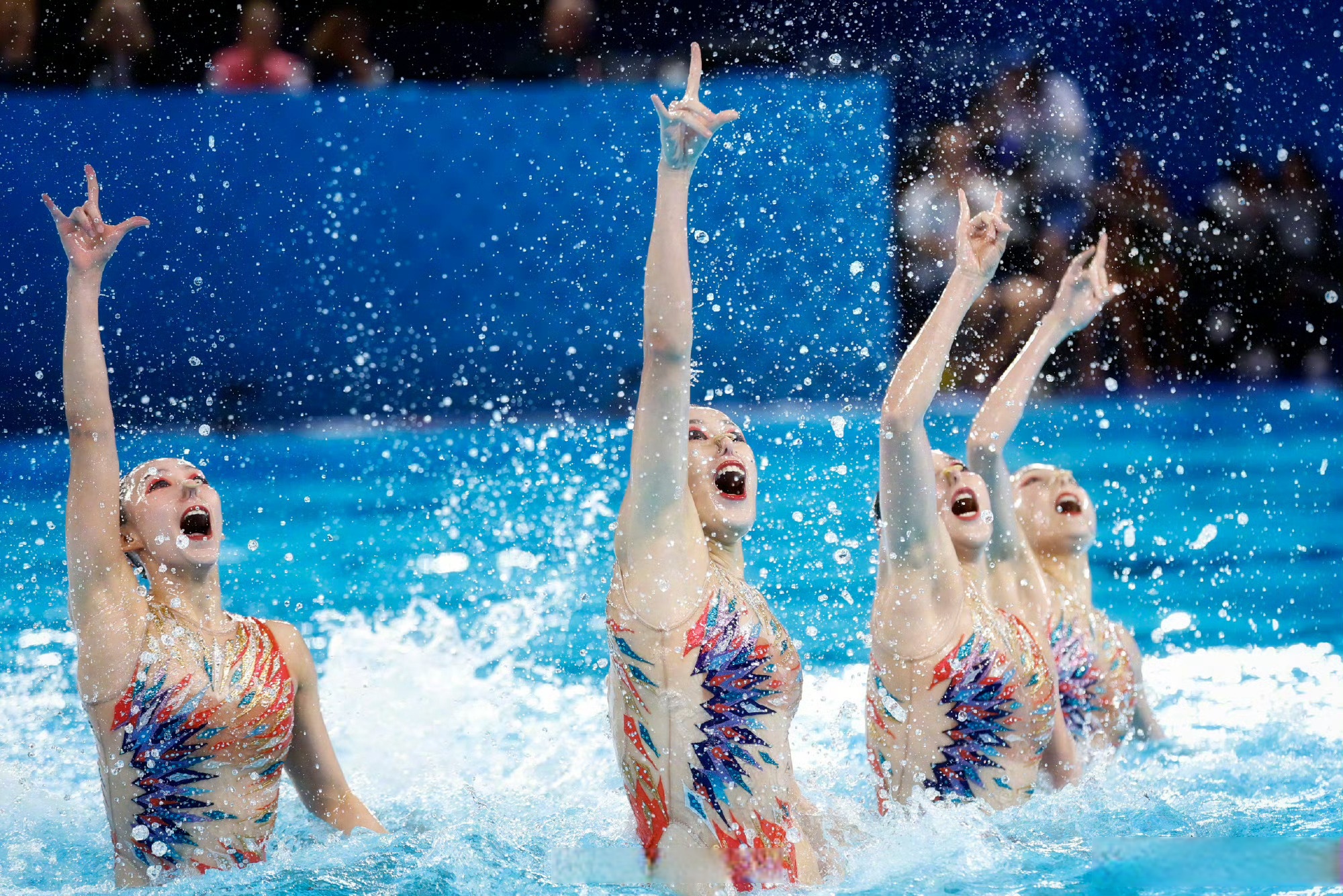 悟空体育-荷兰游泳选手三连冠，创造新神话