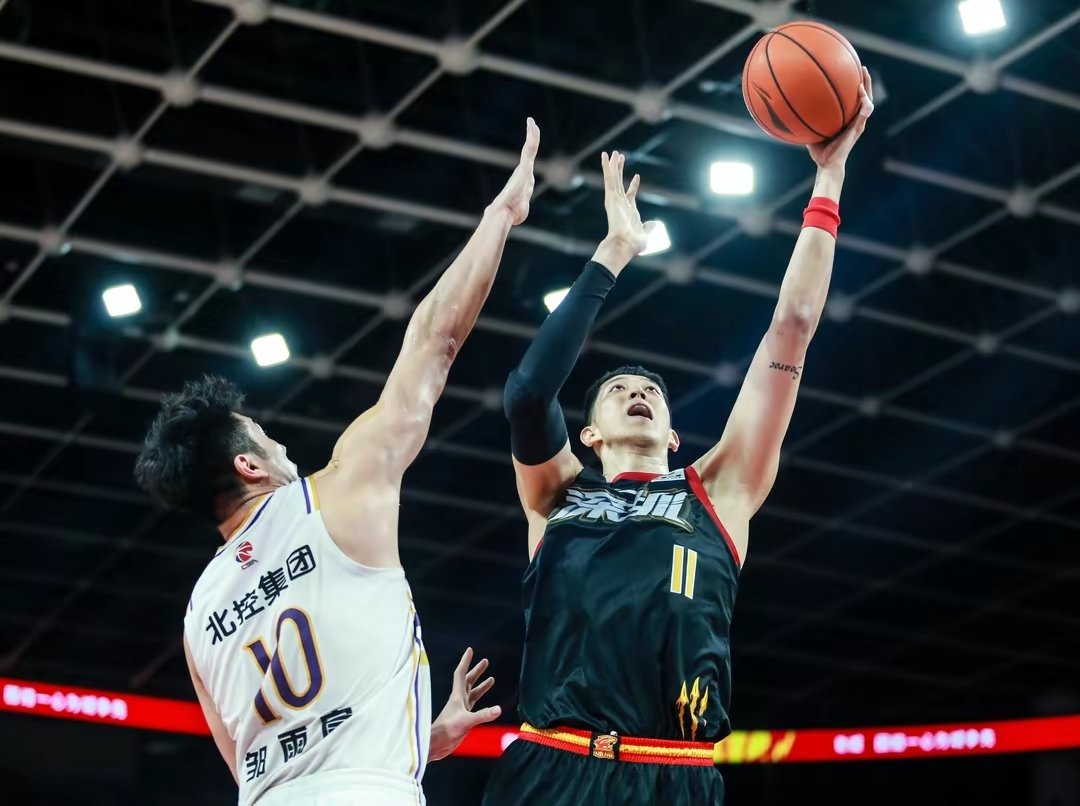 北控男篮遗憾止步四强,总结赛季经验备战下赛季 北控男篮遗憾止步四强,总结赛季经验备战下赛季