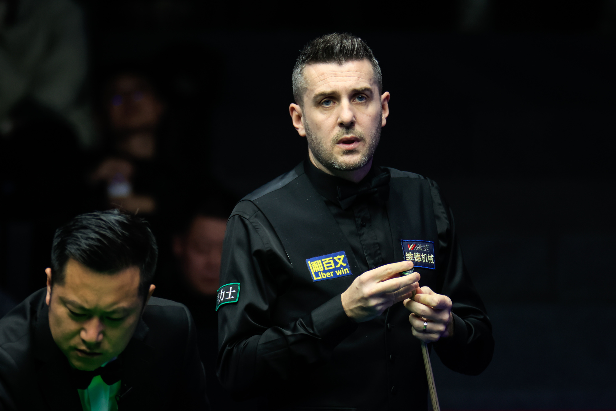 悟空体育官网-著名球员在最新的比赛中继续表现出色，成为焦点人物